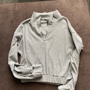 Cropped quarter zip